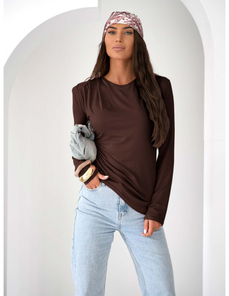 Wiskozowa bluzka z asymetrycznym dołem ELTRA - czekoladowa