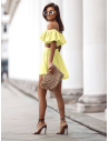 Stylowy komplet crop top ze spodenkami BESSIE - bananowy