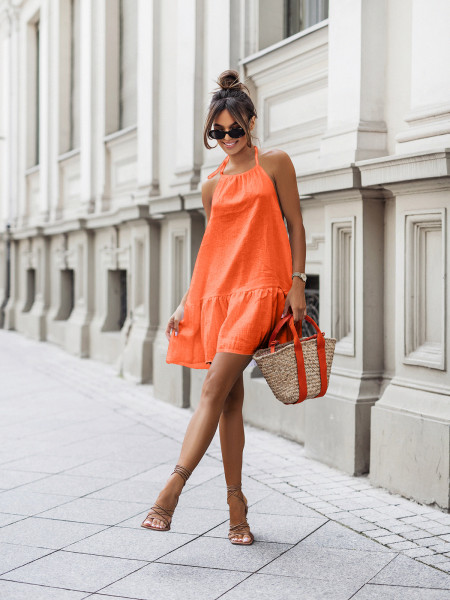 Muślinowa sukienka z odkrytymi plecami VILANA - orange 2