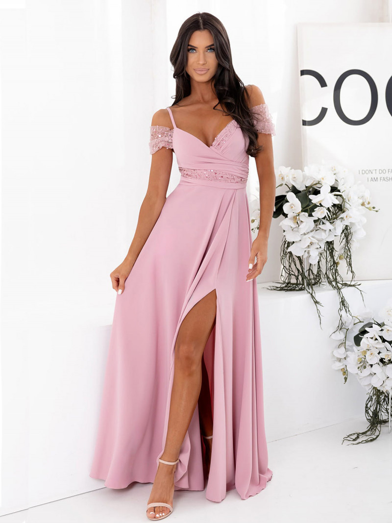 Elegancka sukienka maxi na ramiączkach NUREA - brudny róż