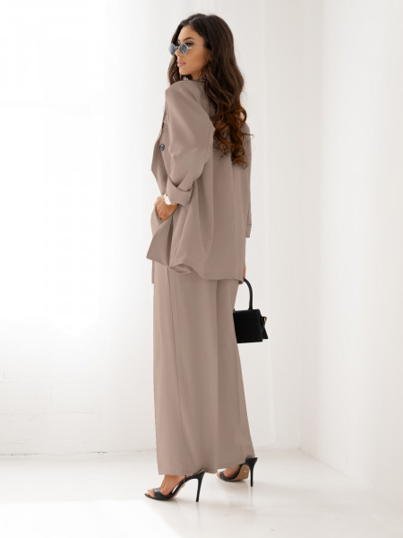 Stylowy garnitur marynarka i spodnie ULLA - mocha mousse 2